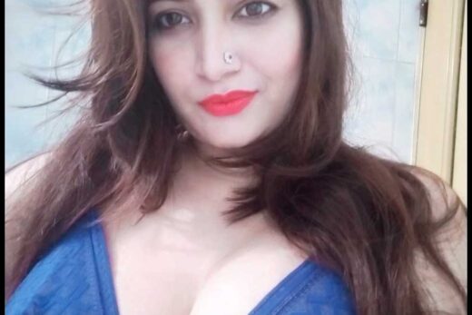 Desi Wife's Enormous Breasts And Protruding Pussy3