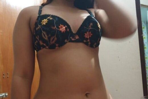 Desi Girl Nude Sexy Hot Figure Small Boobs3